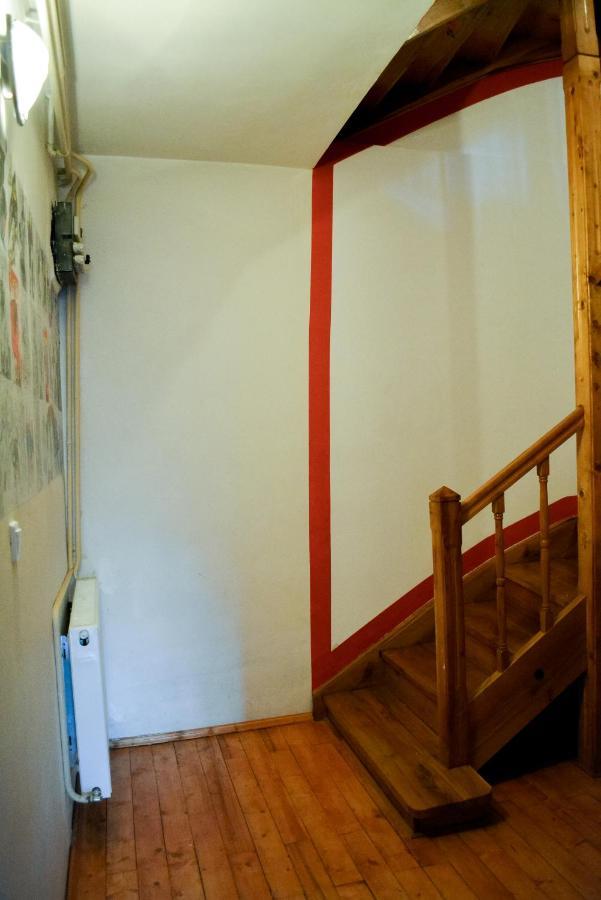 Grandpa's hidden crib, 6 bedroom, pet friendly Sinaia Buitenkant foto
