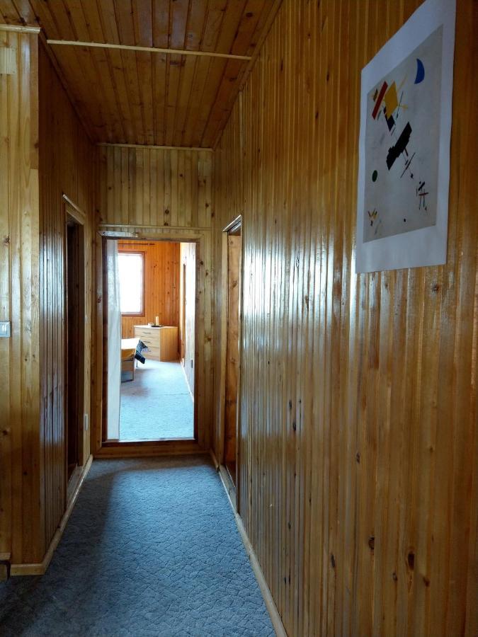 Grandpa's hidden crib, 6 bedroom, pet friendly Sinaia Buitenkant foto